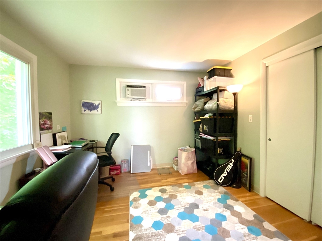 2 bed, 1 bath apartment for rent at 11 Jacqueline Rd Unit F, Waltham — photo 6 of 14