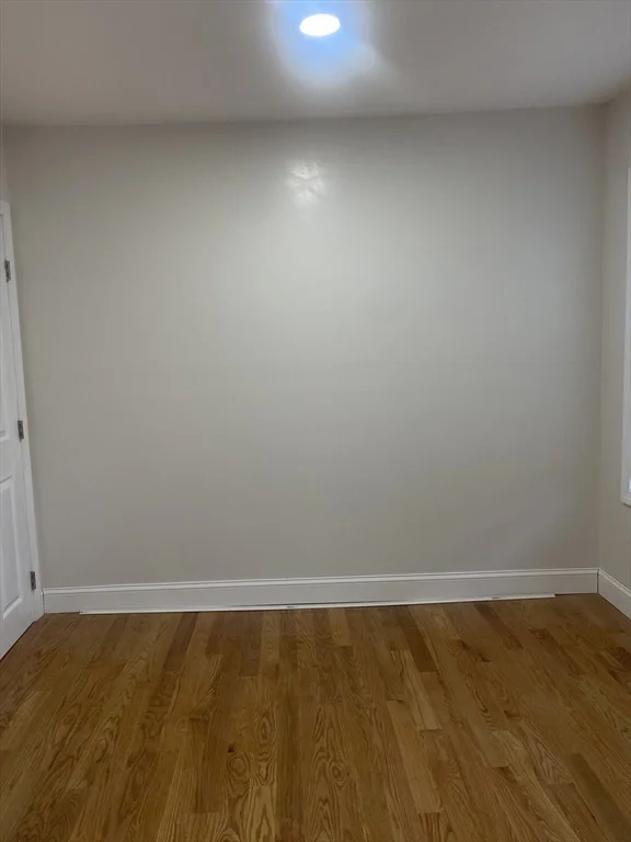 4 bed, 1 bath apartment for rent at 11 Jacques St, Lowell — photo 6 of 13