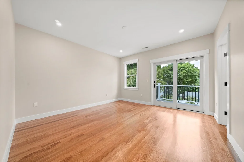 4 bed, 3 bath apartment for rent at 11 Jasset St Unit 11, Nonantum — photo 16 of 42