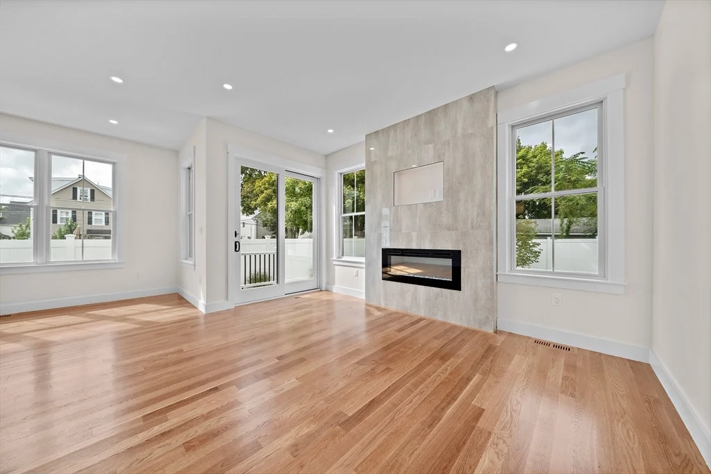 4 bed, 3 bath apartment for rent at 11 Jasset St Unit 11, Nonantum — photo 9 of 42
