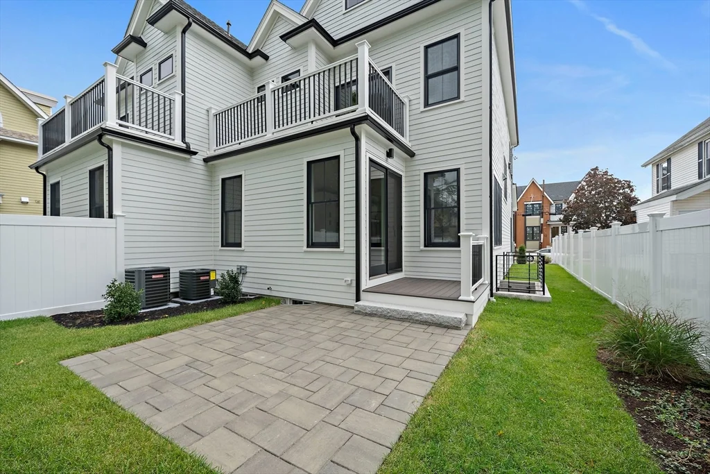 4 bed, 3 bath apartment for rent at 11 Jasset St Unit 11, Nonantum — photo 42 of 42