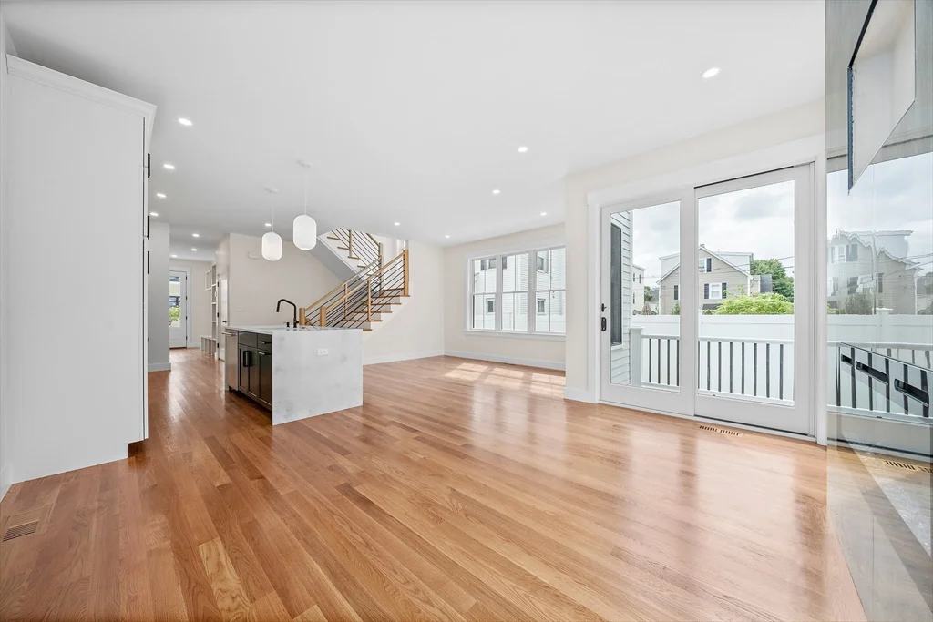 4 bed, 3 bath apartment for rent at 11 Jasset St Unit 11, Nonantum — photo 8 of 42