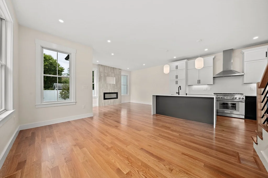 4 bed, 3 bath apartment for rent at 11 Jasset St Unit 11, Nonantum — photo 13 of 42