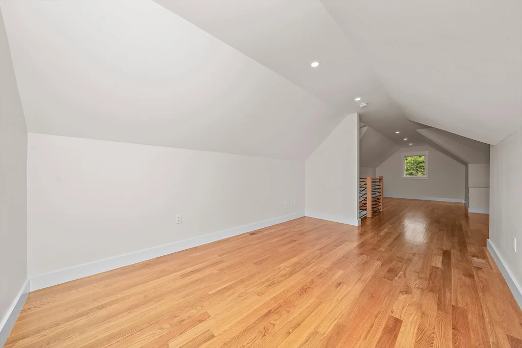 4 bed, 3 bath apartment for rent at 11 Jasset St Unit 11, Nonantum — photo 28 of 42