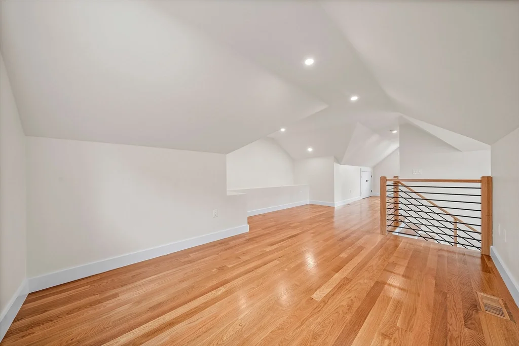 4 bed, 3 bath apartment for rent at 11 Jasset St Unit 11, Nonantum — photo 29 of 42