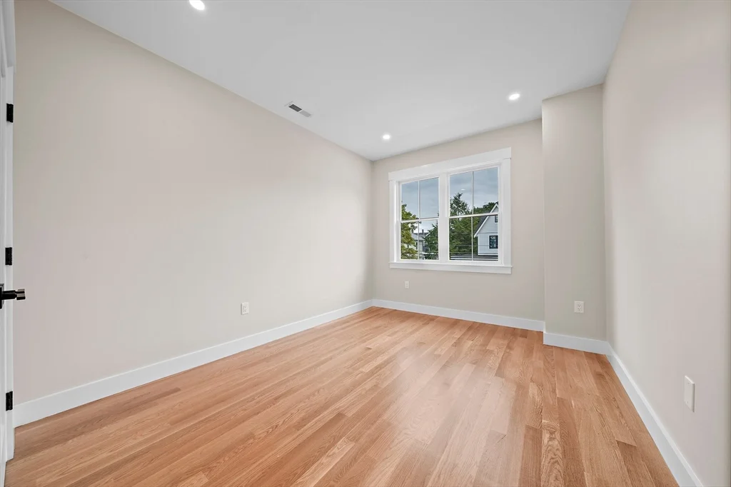 4 bed, 3 bath apartment for rent at 11 Jasset St Unit 11, Nonantum — photo 20 of 42