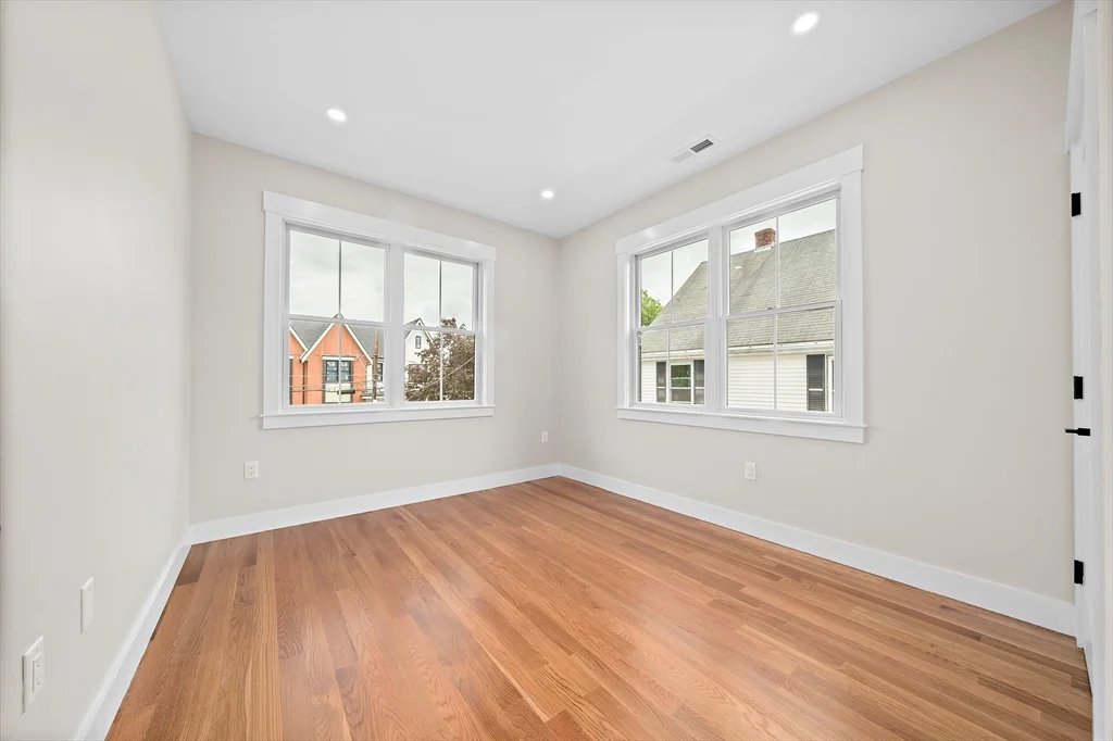 4 bed, 3 bath apartment for rent at 11 Jasset St Unit 11, Nonantum — photo 22 of 42