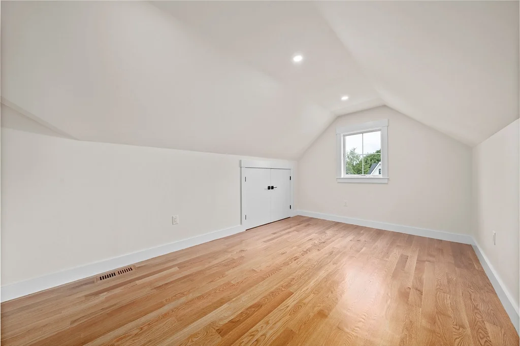 4 bed, 3 bath apartment for rent at 11 Jasset St Unit 11, Nonantum — photo 27 of 42
