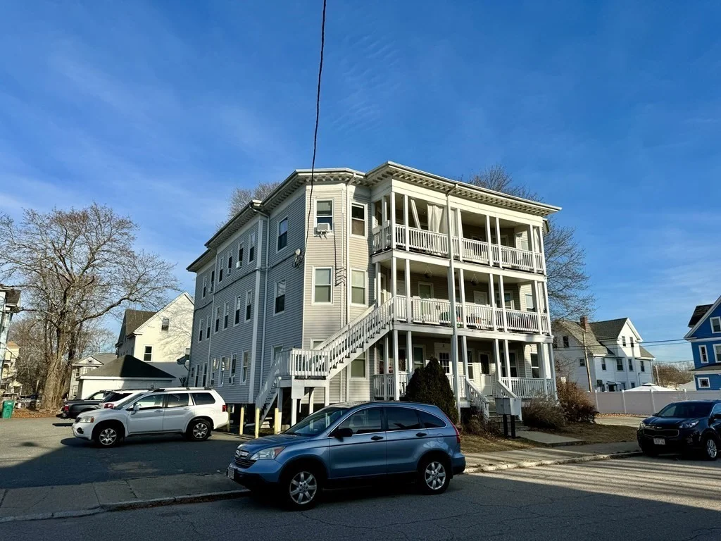 2 bed, 1 bath apartment for rent at 11 John St Unit 1, Attleboro — photo 2 of 16