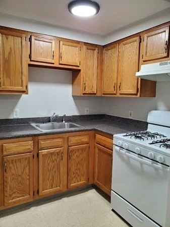 1 bed, 1 bath apartment for rent at 11 John St Unit 12A, Attleboro — photo 5 of 12