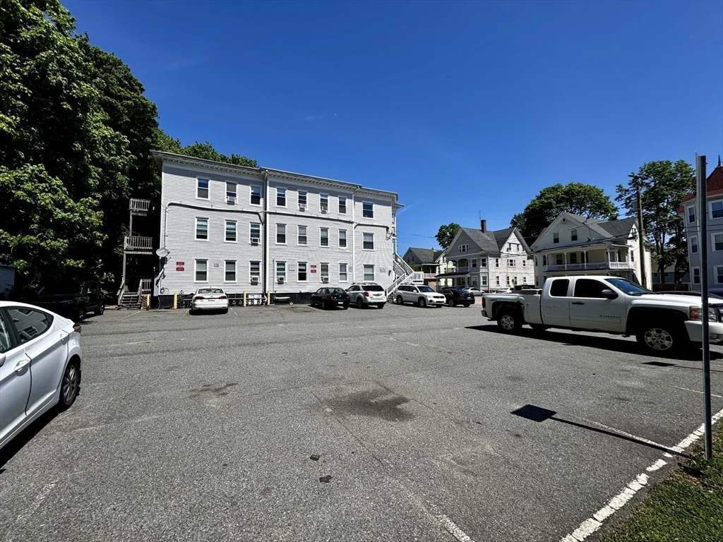 2 bed, 1 bath apartment for rent at 11 John St Unit 4, Attleboro — photo 4 of 13