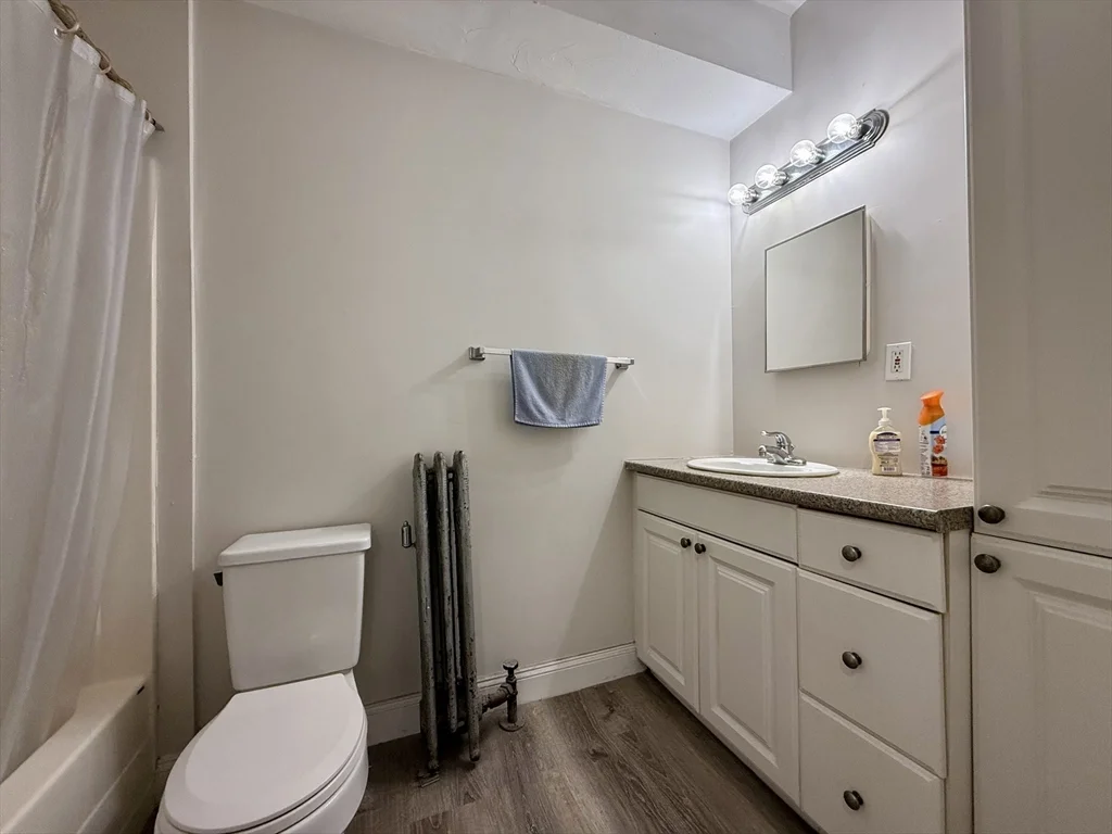 2 bed, 1 bath apartment for rent at 11 John St Unit 4, Attleboro — photo 13 of 13