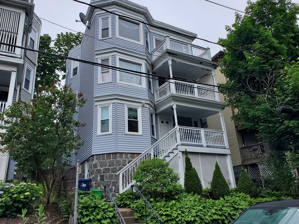 2 bed, 2 bath apartment for rent at 11 Juliette Unit 1, Dorchester
