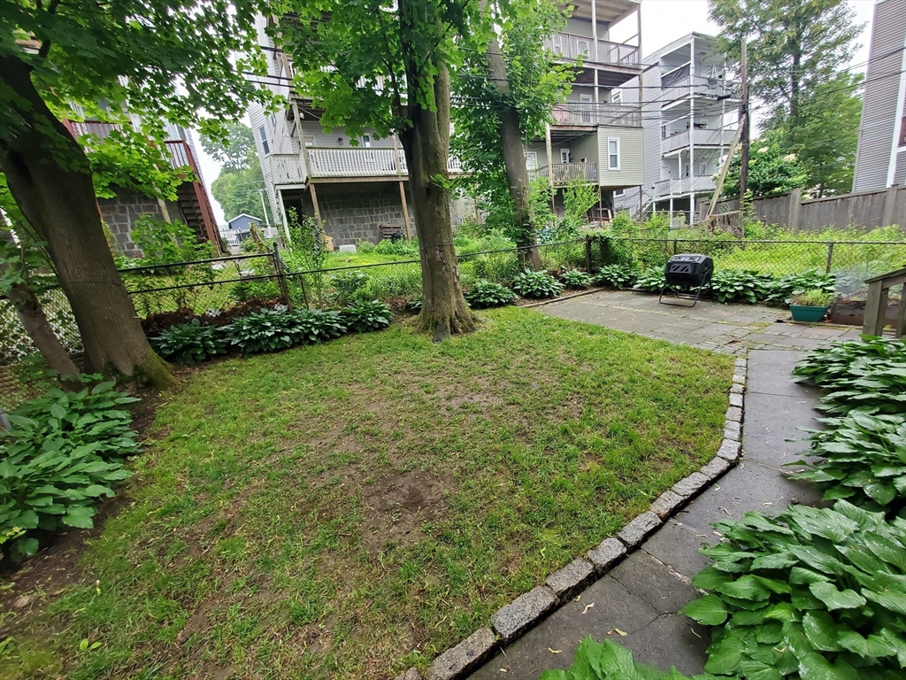 2 bed, 2 bath apartment for rent at 11 Juliette Unit 1, Dorchester — photo 16 of 20