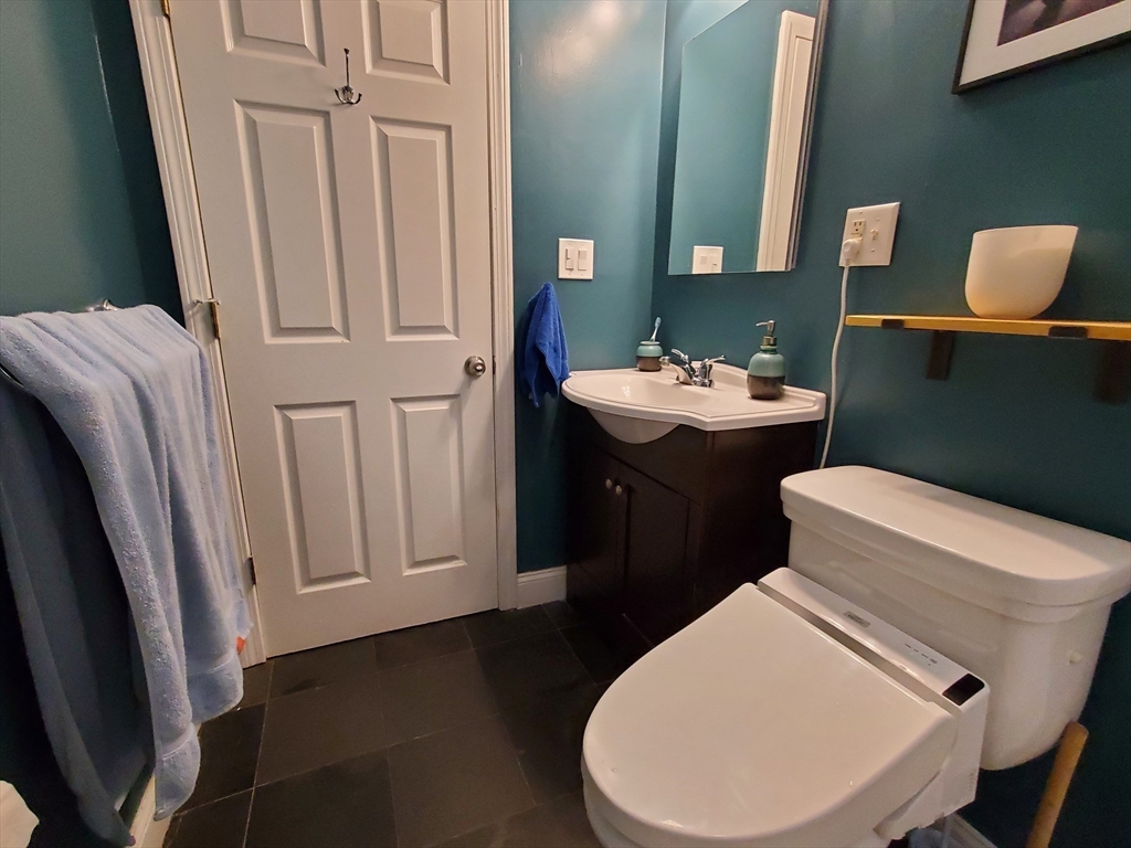 2 bed, 2 bath apartment for rent at 11 Juliette Unit 1, Dorchester — photo 14 of 20