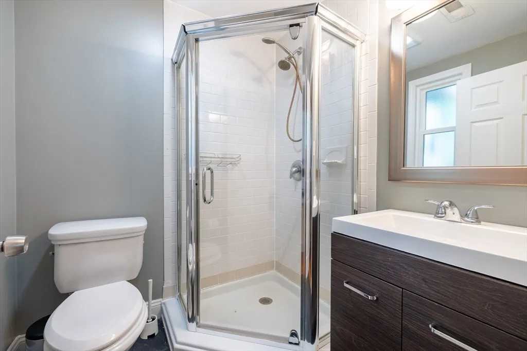 2 bed, 2 bath apartment for rent at 11 Juliette Unit ONE, Dorchester — photo 11 of 28
