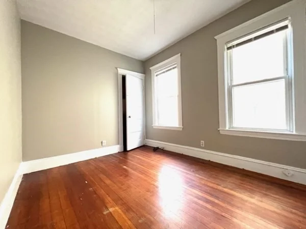 1 bed, 1 bath apartment for rent at 11 Kenberma Rd Unit 1, Boston — photo 11 of 12