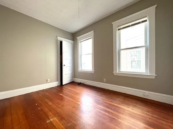 1 bed, 1 bath apartment for rent at 11 Kenberma Rd Unit 1, Boston — photo 12 of 12