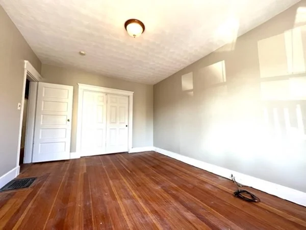 1 bed, 1 bath apartment for rent at 11 Kenberma Rd Unit 1, Boston — photo 8 of 12