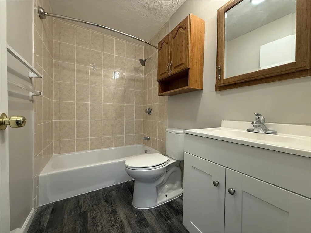 2 bed, 1 bath apartment for rent at 11 Kenmar Unit 16, Billerica — photo 10 of 17