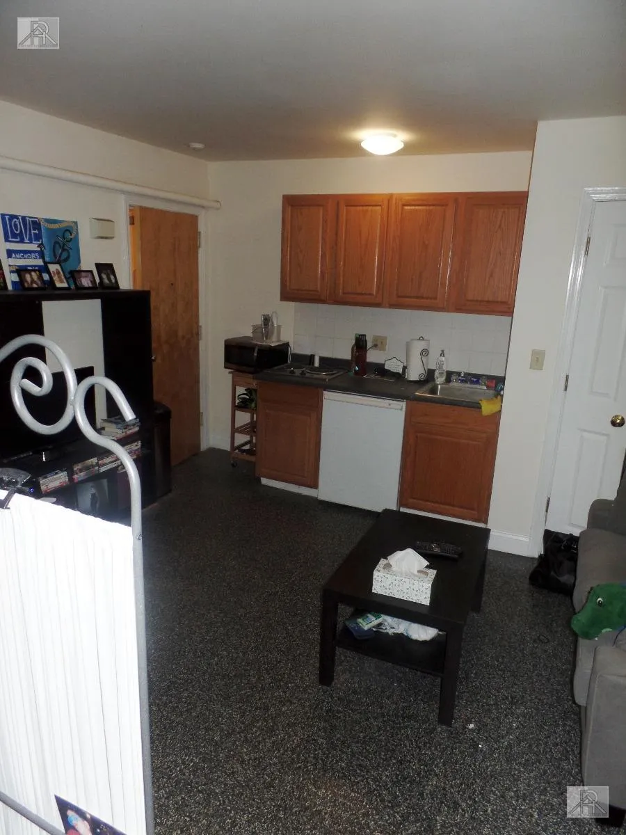Studio bed, 1 bath apartment for rent at 11 Keswick St Unit B3, Fenway