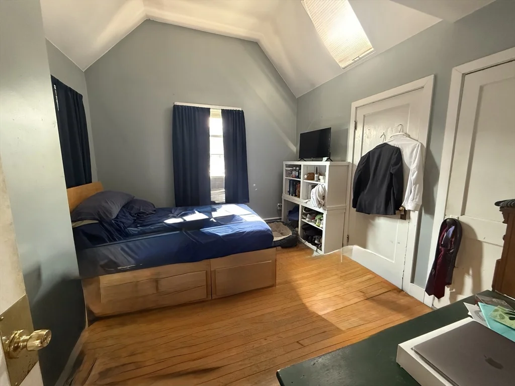 3 bed, 1 bath apartment for rent at 11 Kilsyth Ter Unit n/a, Brighton — photo 20 of 22