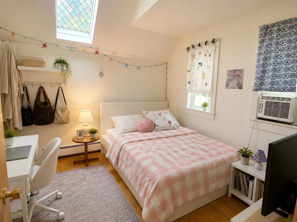 3 bed, 1 bath apartment for rent at 11 Kilsyth Ter Unit n/a, Brighton — photo 18 of 22