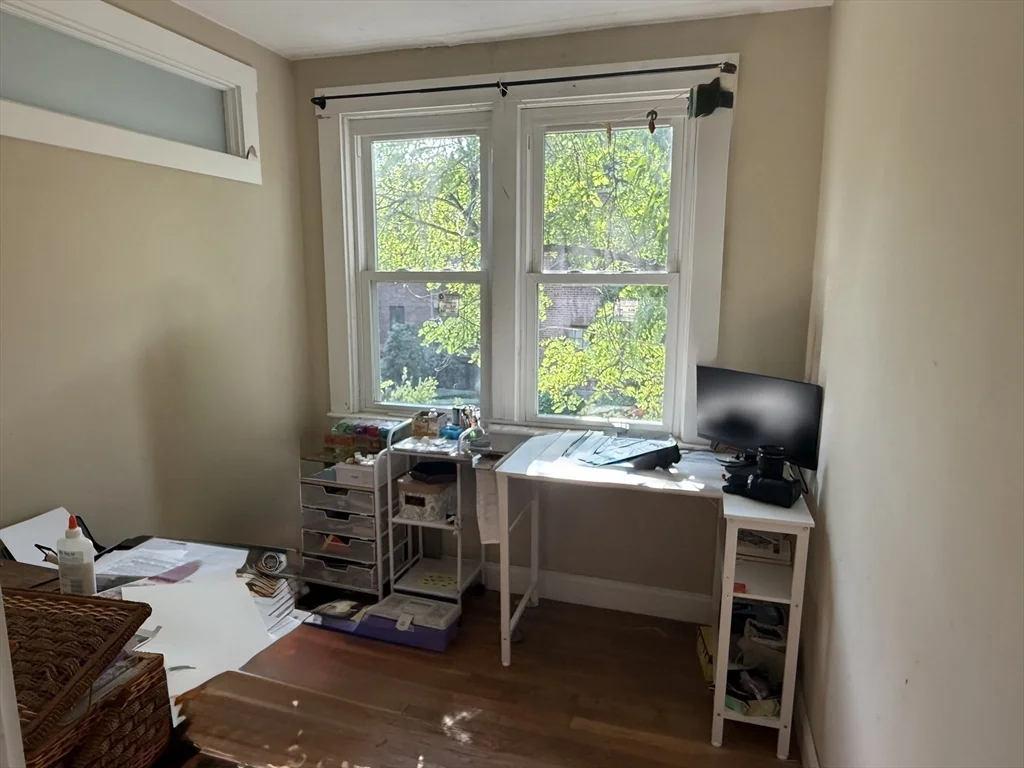 3 bed, 1 bath apartment for rent at 11 Kilsyth Ter Unit n/a, Brighton — photo 10 of 22