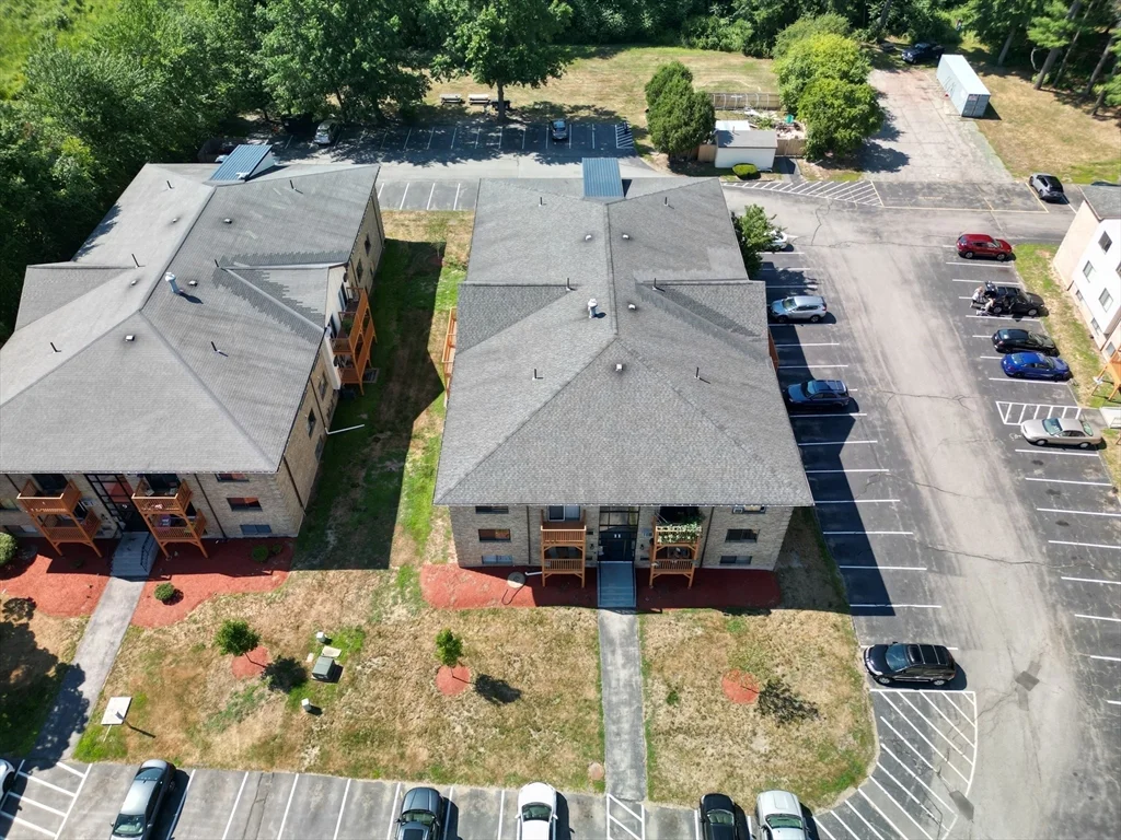 1 bed, 1 bath apartment for rent at 11 Lancelot Ct Unit 4, Salem — photo 2 of 5