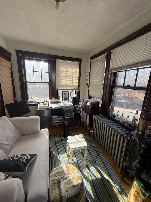 3 bed, 1 bath apartment for rent at 11 Lane Park Unit 1, Brighton — photo 3 of 17