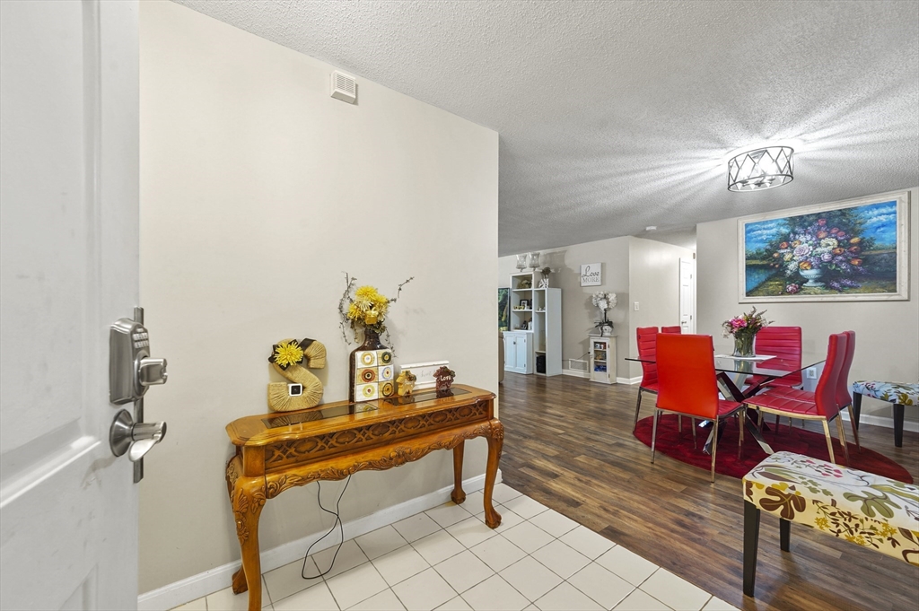 2 bed, 2 bath apartment for rent at 11 Ledgewood Way Unit 1, Peabody — photo 15 of 31