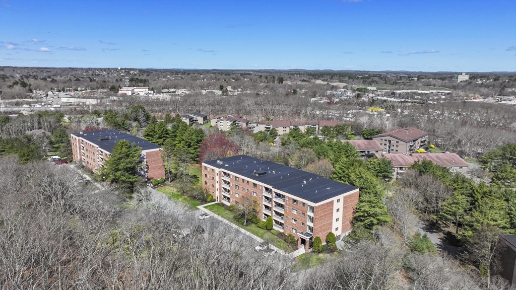 2 bed, 2 bath apartment for rent at 11 Ledgewood Way Unit 1, Peabody — photo 4 of 31