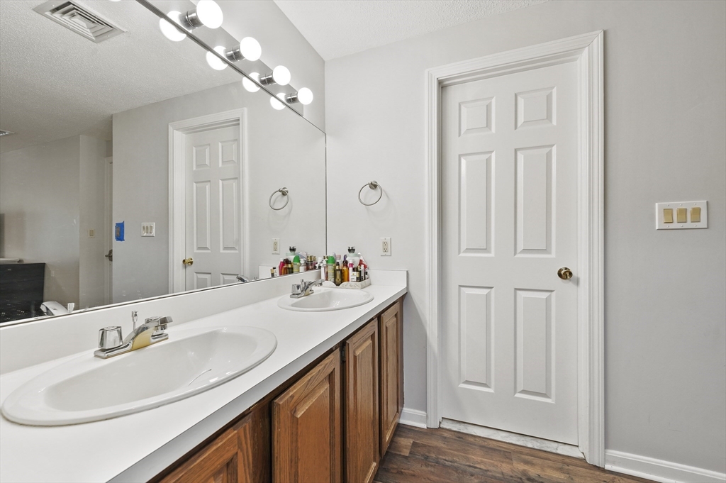 2 bed, 2 bath apartment for rent at 11 Ledgewood Way Unit 1, Peabody — photo 25 of 31