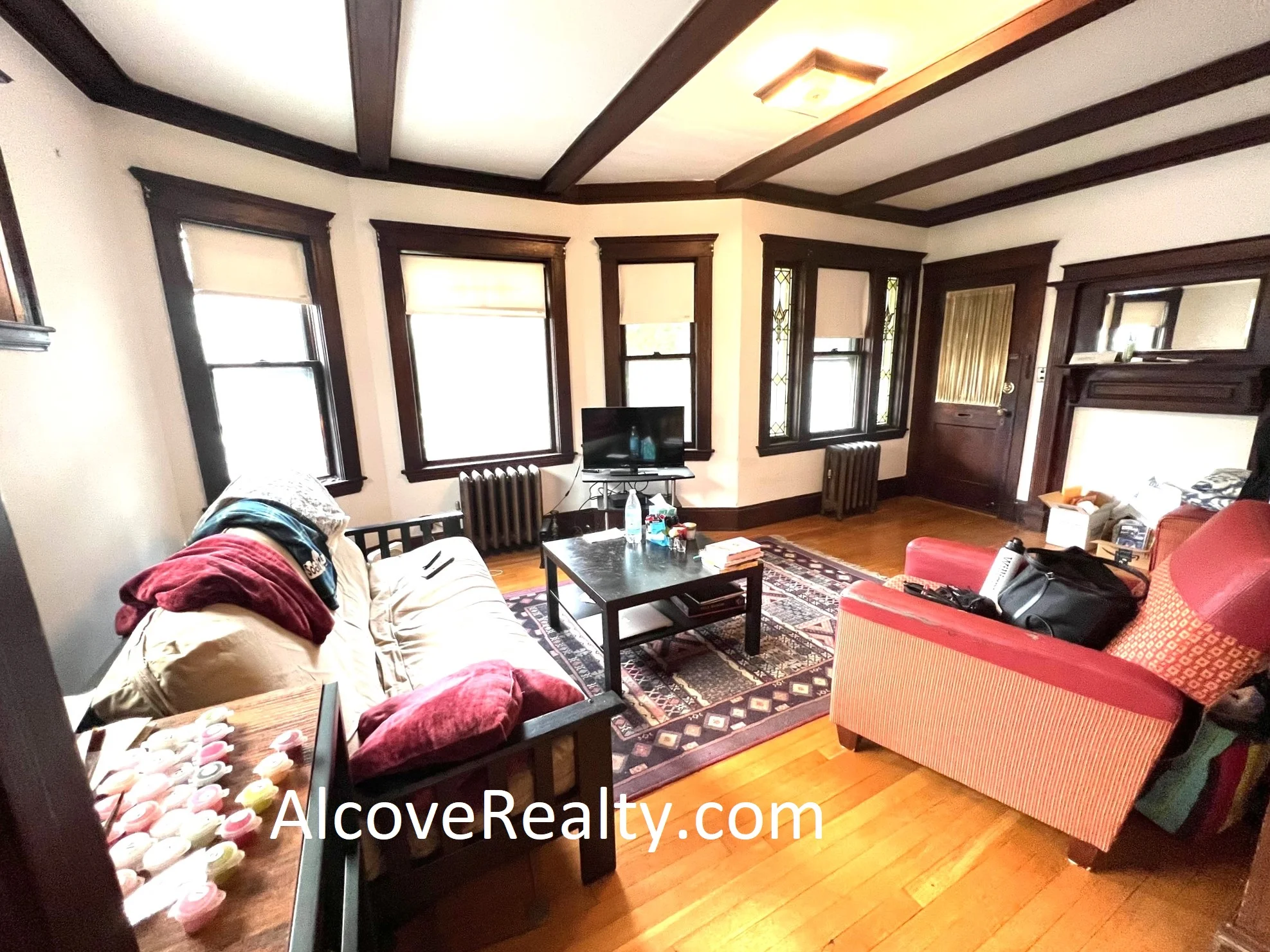 2 bed, 1 bath apartment for rent at 11 Leonard St Unit 1, Tufts — photo 2 of 14