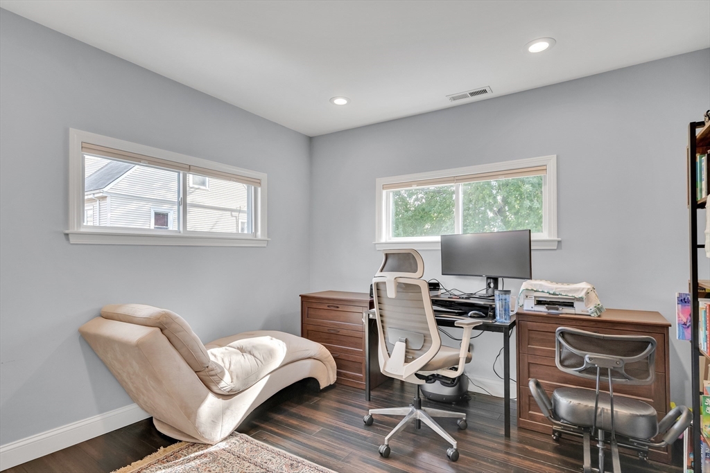 4 bed, 2 bath apartment for rent at 11 Lexington St Unit 11, Bemis — photo 8 of 15