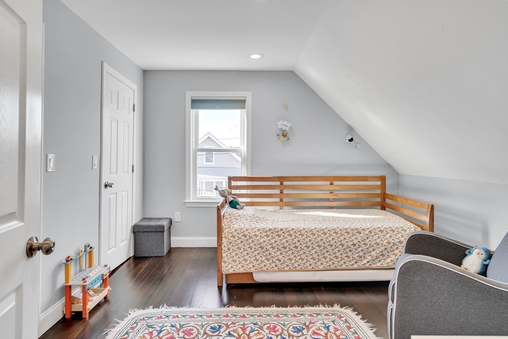 4 bed, 2 bath apartment for rent at 11 Lexington St Unit 11, Bemis — photo 12 of 15