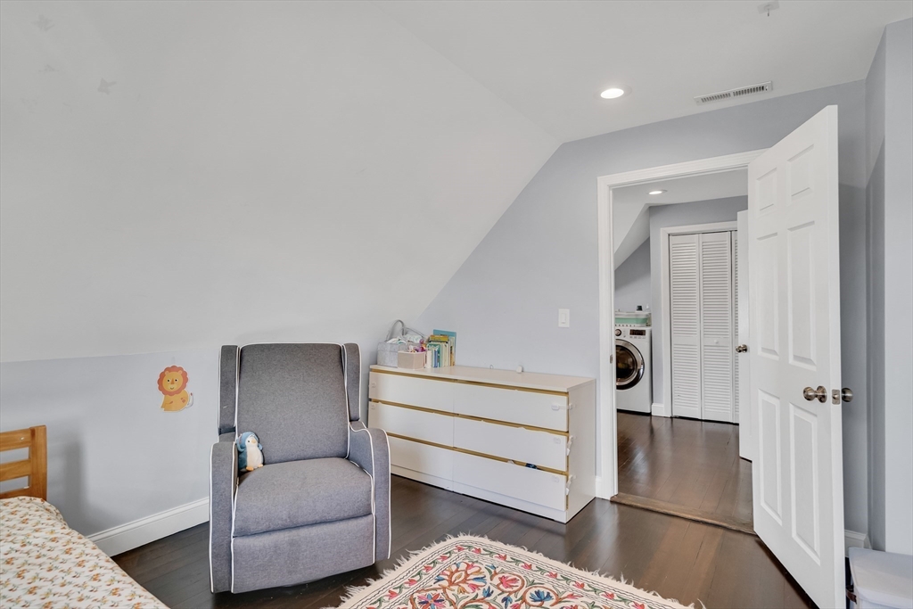4 bed, 2 bath apartment for rent at 11 Lexington St Unit 11, Bemis — photo 13 of 15