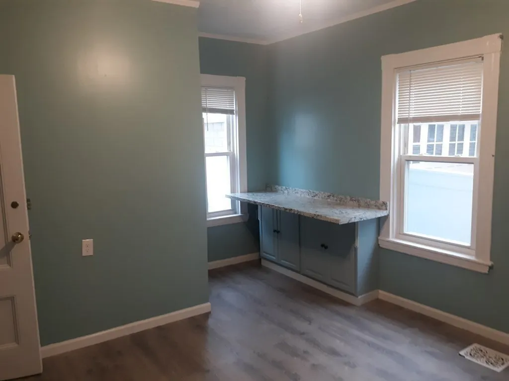 2 bed, 1 bath apartment for rent at 11 Liberty Ave Unit 1, South Medford — photo 5 of 8