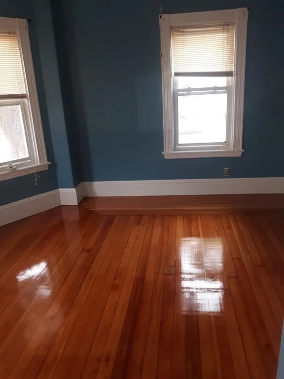 2 bed, 1 bath apartment for rent at 11 Liberty Ave Unit 1, South Medford — photo 6 of 8
