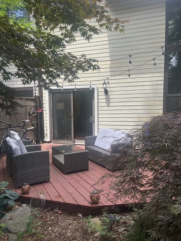 2 bed, 1 bath apartment for rent at 11 Lilac Unit 11, Wellington-Harrington — photo 8 of 22