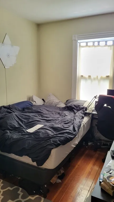 3 bed, 1.5 bath apartment for rent at 11 Linden St Unit 2, Allston — photo 9 of 22
