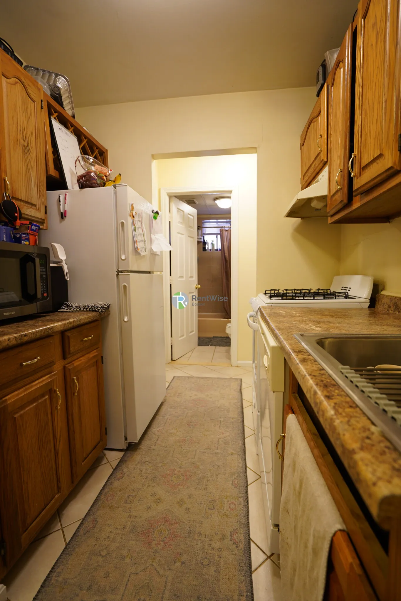 3 bed, 1 bath apartment for rent at 11 Lorraine Ter Unit 1, Brighton — photo 7 of 21