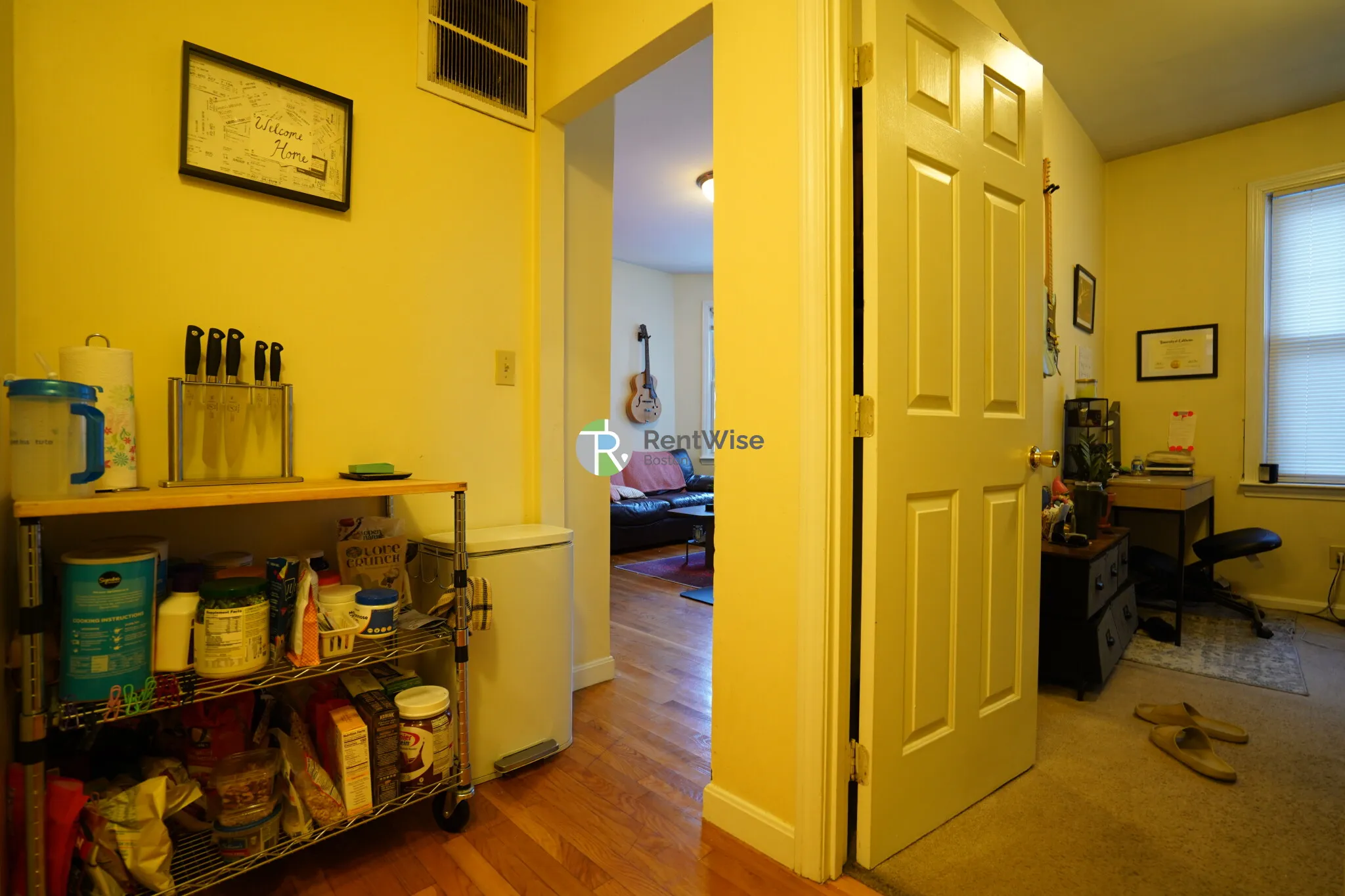 3 bed, 1 bath apartment for rent at 11 Lorraine Ter Unit 1, Brighton — photo 19 of 21