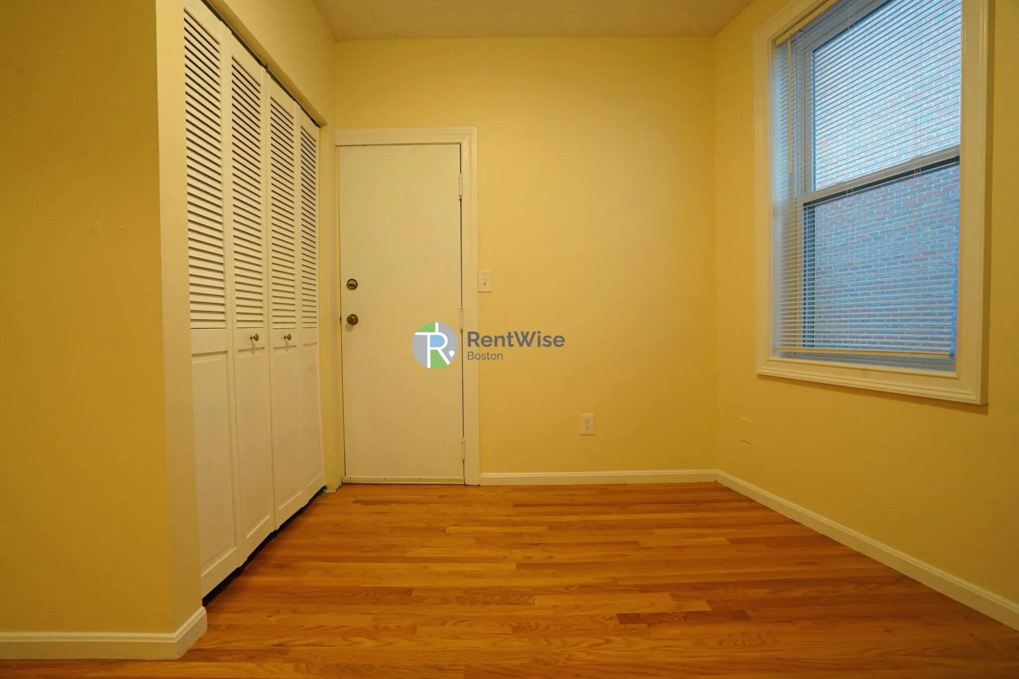 3 bed, 1 bath apartment for rent at 11 Lorraine Ter Unit 3, Brighton — photo 17 of 24