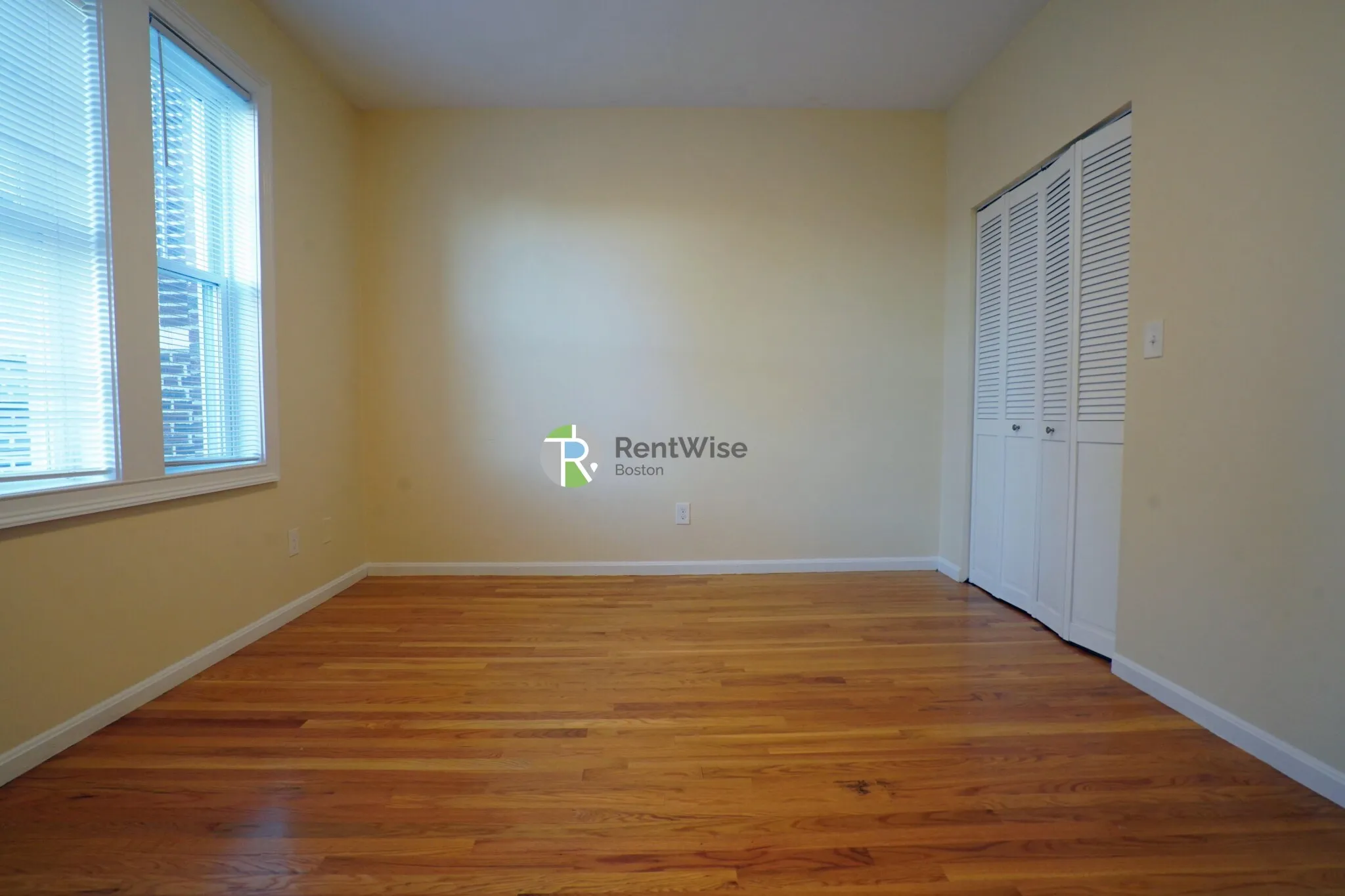 3 bed, 1 bath apartment for rent at 11 Lorraine Ter Unit 3, Brighton — photo 10 of 24