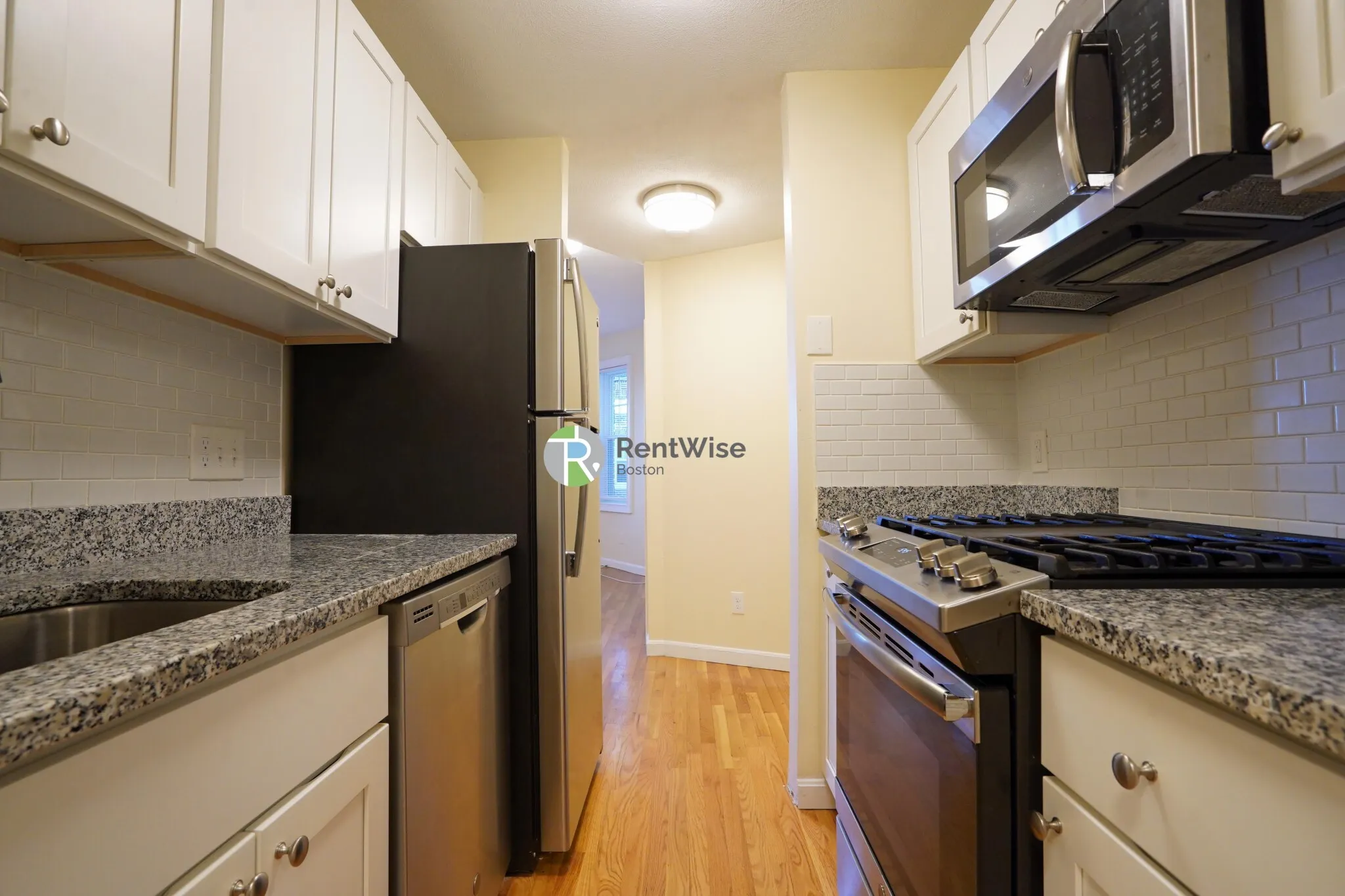 3 bed, 1 bath apartment for rent at 11 Lorraine Ter Unit 3, Brighton — photo 8 of 24