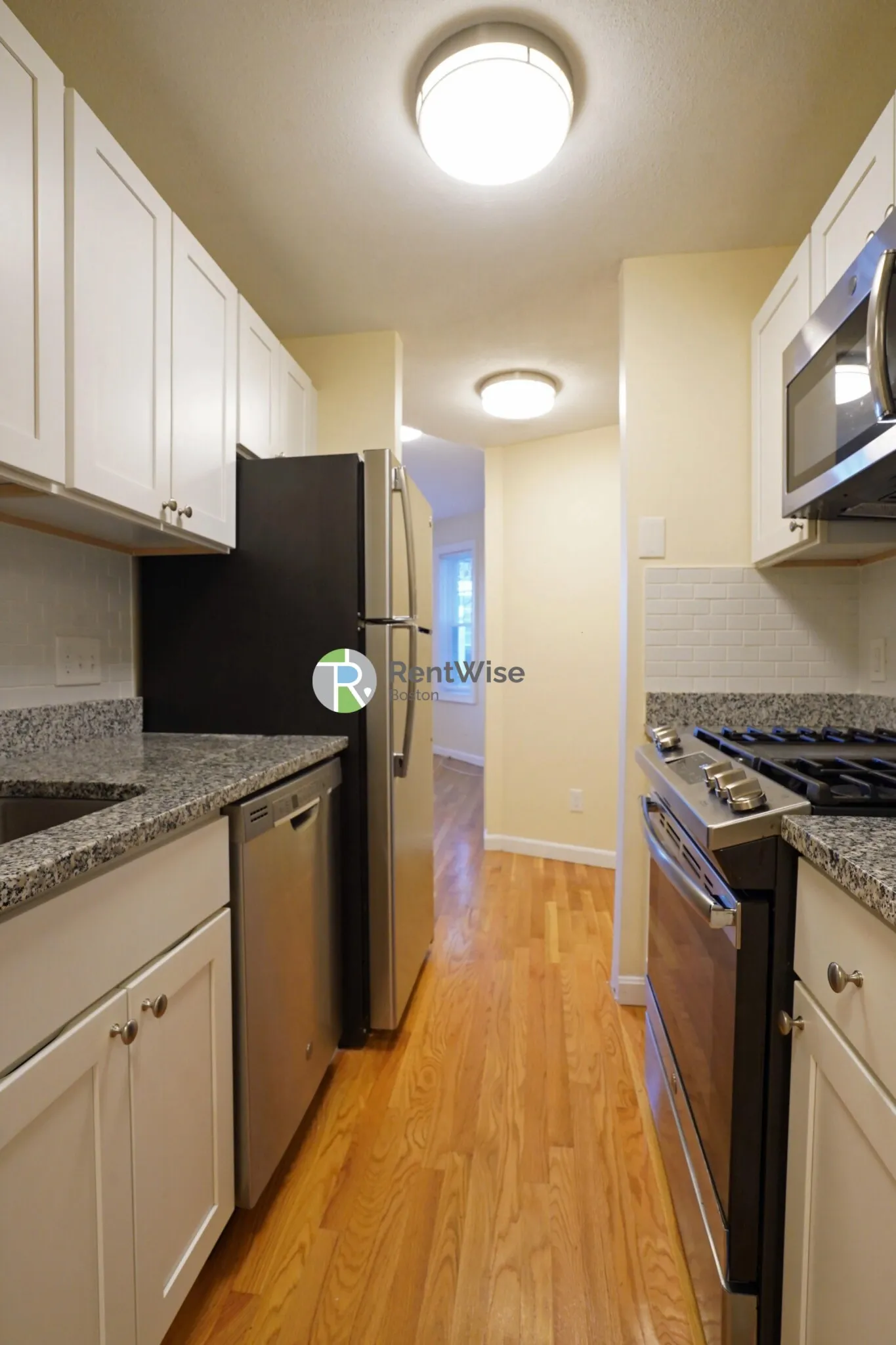 3 bed, 1 bath apartment for rent at 11 Lorraine Ter Unit 3, Brighton — photo 9 of 24