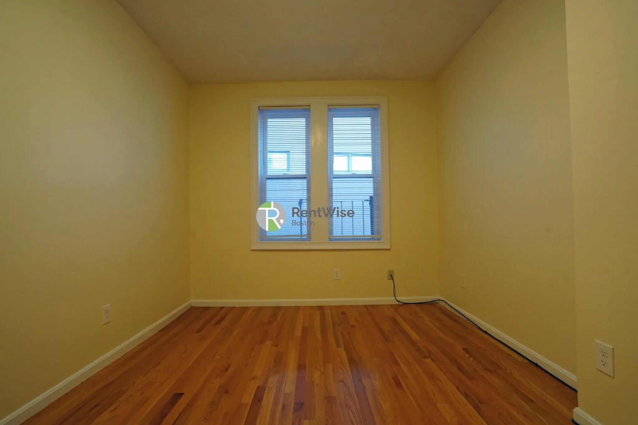 3 bed, 1 bath apartment for rent at 11 Lorraine Ter Unit 3, Brighton — photo 19 of 24