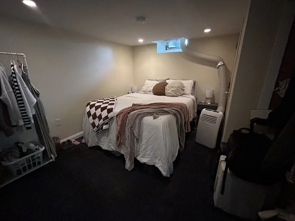 1 bed, 1 bath apartment for rent at 11 Main St Unit 0, Woburn — photo 6 of 8