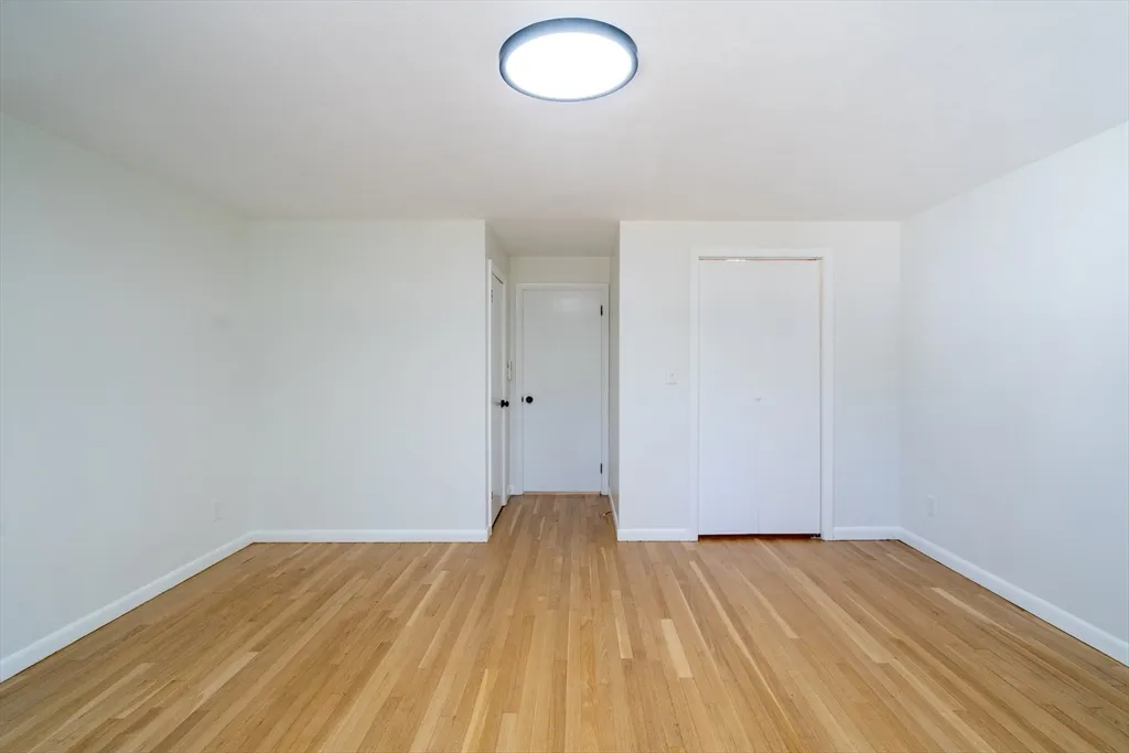 5 bed, 2 bath apartment for rent at 11 Maine Ave, Natick — photo 8 of 20